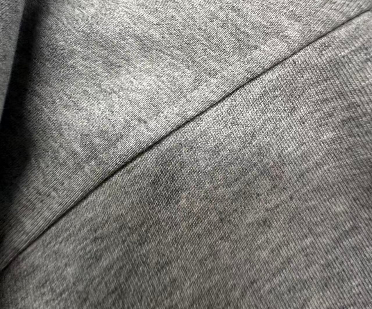 FELPA CON SCOLLO TONDO DA UOMO