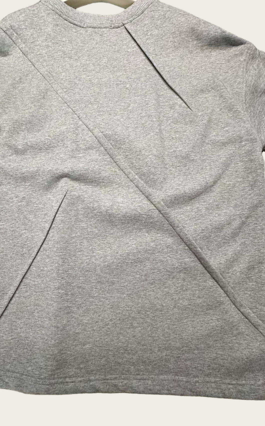 FELPA CON SCOLLO TONDO DA UOMO