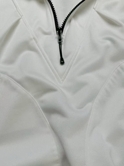 Felpa con cappuccio in bianco perla
